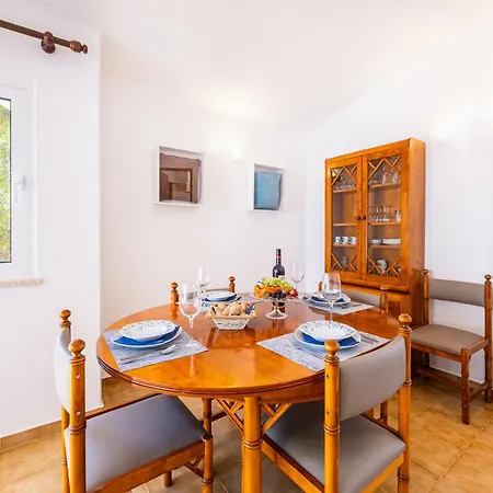 Вилла Villa In Algarve With Pool & Near Golden Beaches *