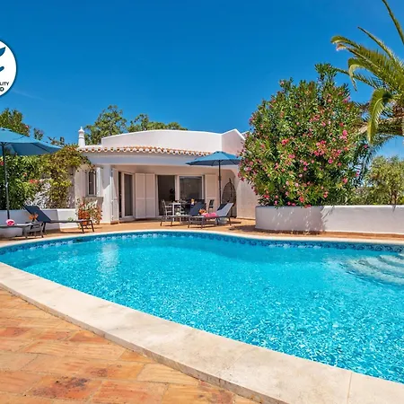 Вилла Villa In Algarve With Pool & Near Golden Beaches